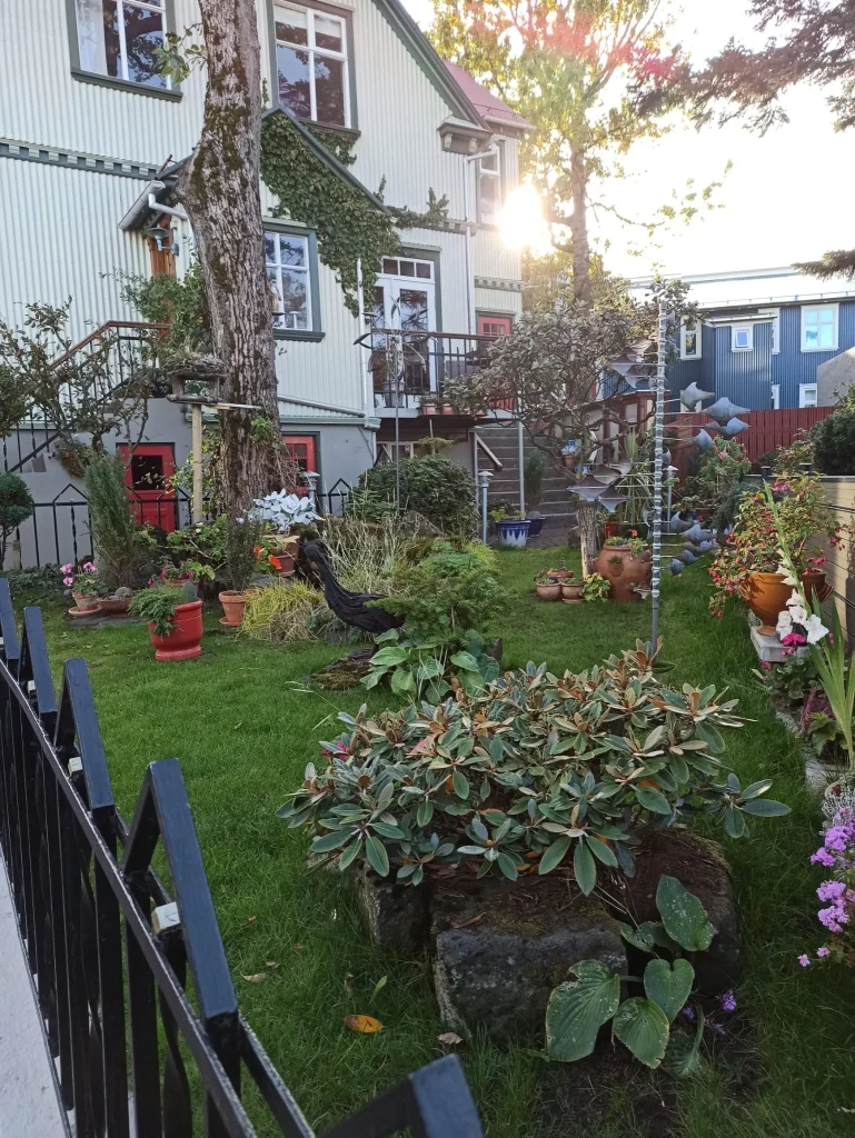 EstelleLyan-maison Reykjavik Jardin d'une maison à Reykjavik